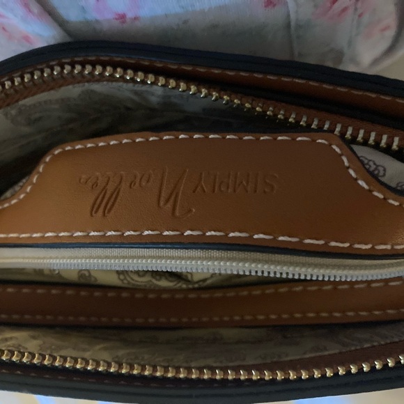 Simply Noelle Tan and Cream Crossbody Bag - Picture 3 of 8